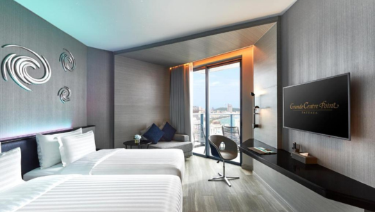 Deluxe Corner Seaview