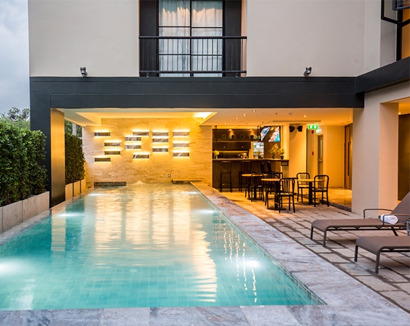 睡到自然醒(純司機機場接送)→機場→台北